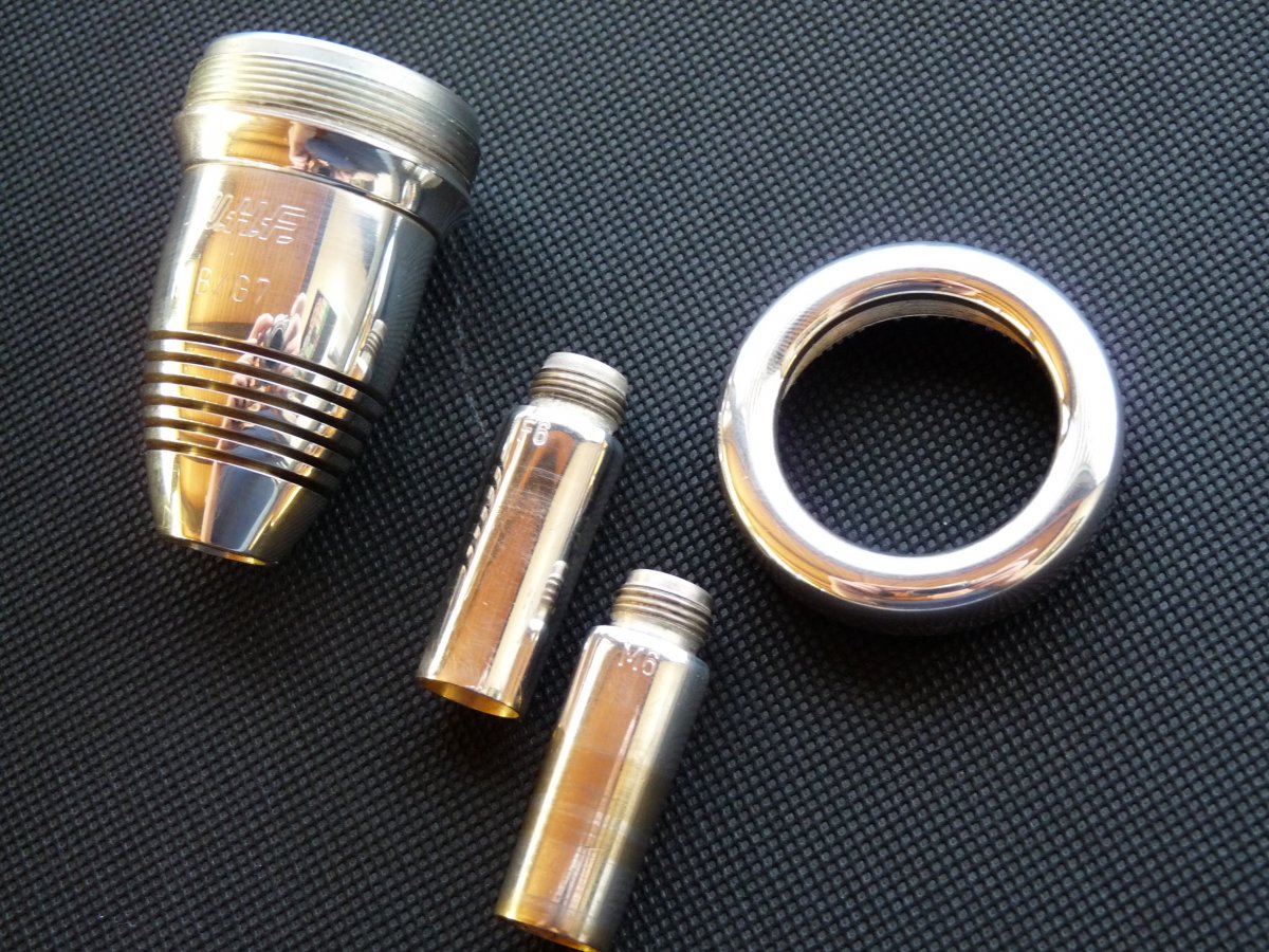 Biete Tuba Mundstück W.H.F. Franz Windhager, komplett Gr.7 (32,33mm